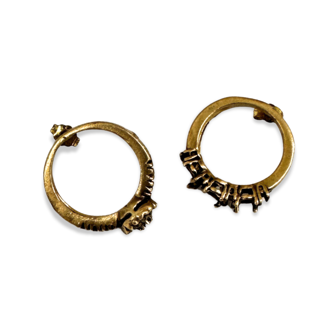 Chimera: Ear-rings with lobe