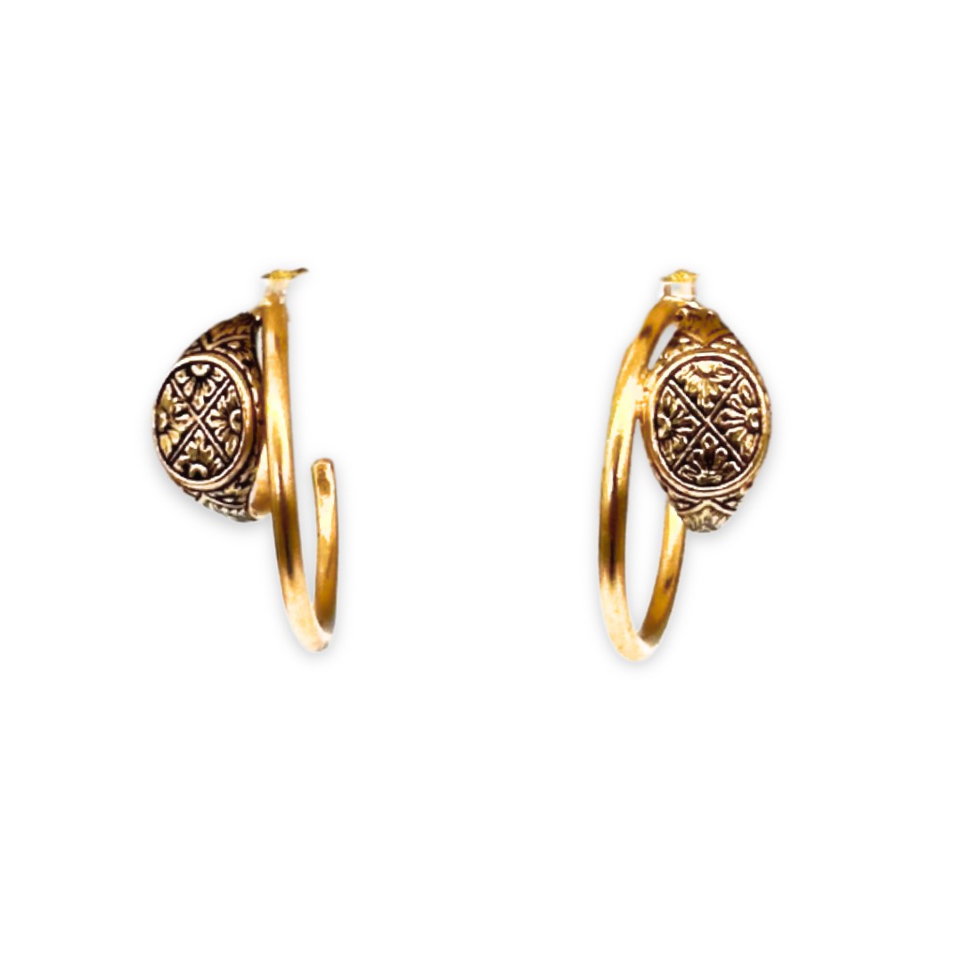 Chimera: hoop earrings with double chevalier